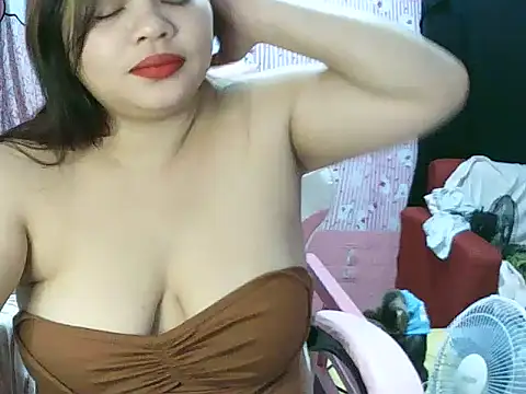 Snapshot of shaira4u chatting on 25, 5, 2026 shaira4u online show from 25, 5, 2026