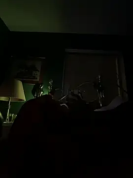 Snapshot of sukisnpaii chatting on 10, 4, 2026 sukisnpaii online show from 10, 4, 2026