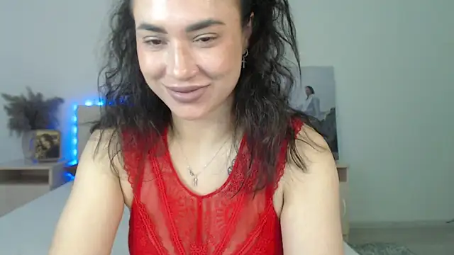 Snapshot of RoxannePure chatting on 17, 5, 2026 RoxannePure online show from 17, 5, 2026