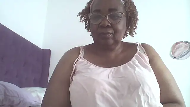 Snapshot of KinkyRicoSaisyours chatting on 5, 10, 2025 KinkyRicoSaisyours online show from 5, 10, 2025