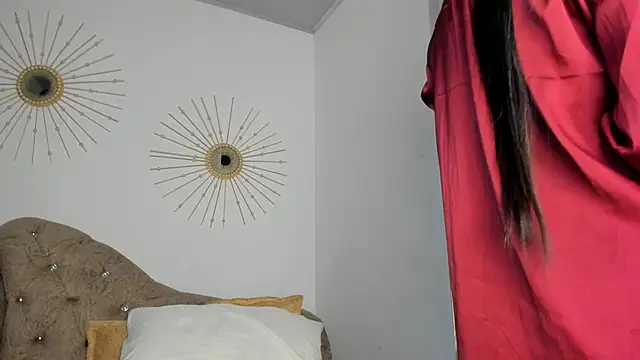 Naughty  Mom online show from 6, 3, 2025