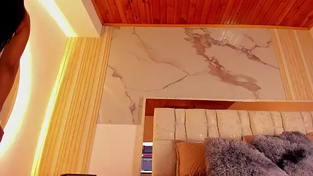 Naughty  Mom online show from 24, 4, 2026