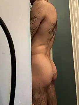 ValentinoRollstars online show from 8, 3, 2025