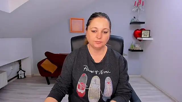 LollaGirl online show from 20, 3, 2026