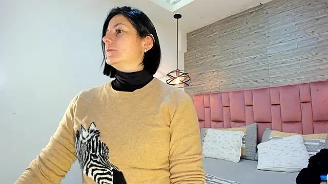 SarahDeyvis online show from 17, 2, 2025
