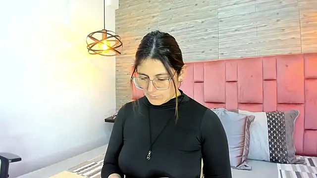 SarahDeyvis online show from 8, 10, 2025