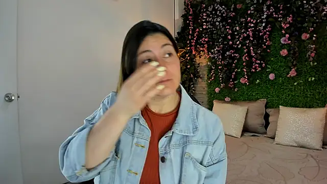 SarahDeyvis online show from 17, 12, 2025