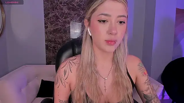 EveBensonX online show from 14, 10, 2025