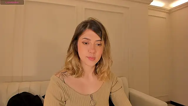 EveBensonX online show from 4, 6, 2026