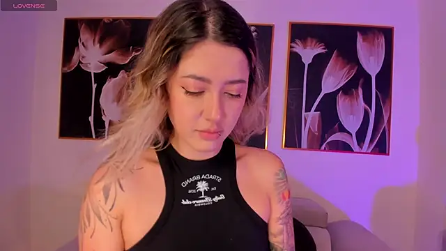 EveBensonX online show from 7, 3, 2026