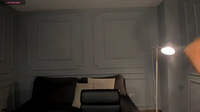 EveBensonX online show from 1, 4, 2026