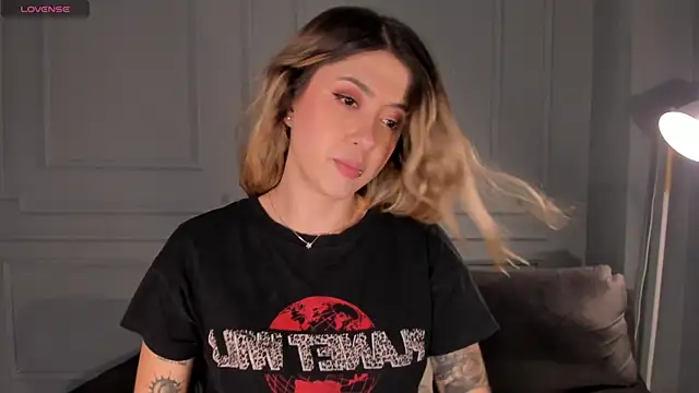 EveBensonX online show from 13, 4, 2026