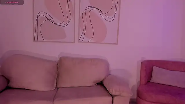 EveBensonX online show from 23, 11, 2025