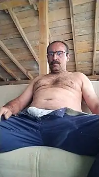 masculine bear daddy online show from 13, 6, 2026