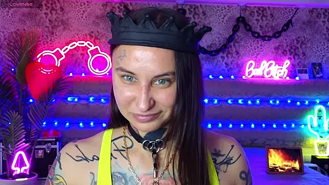 Cool Freak  online show from 4, 4, 2026