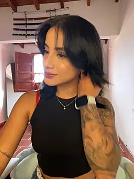 Snapshot of Ale_Lewis chatting on 25, 11, 2025 Ale Lewis online show from 25, 11, 2025