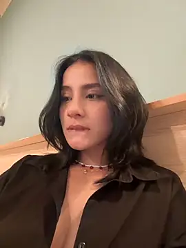 Snapshot of Ale_Lewis chatting on 10, 11, 2025 Ale Lewis online show from 10, 11, 2025