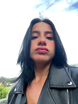 Snapshot of Ale_Lewis chatting on 1, 11, 2025 Ale Lewis online show from 1, 11, 2025