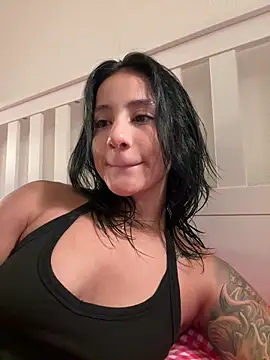 Snapshot of Ale_Lewis chatting on 7, 11, 2025 Ale Lewis online show from 7, 11, 2025