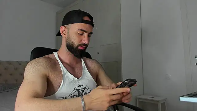 Snapshot of MichaelMasterss chatting on 8, 5, 2026 MichaelMasterss online show from 8, 5, 2026