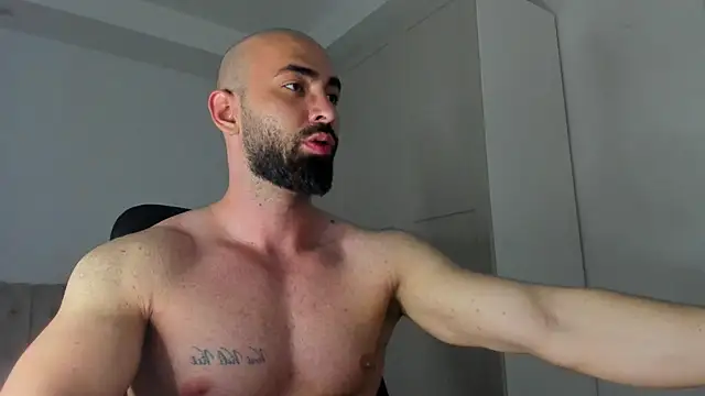 Snapshot of MichaelMasterss chatting on 27, 4, 2026 MichaelMasterss online show from 27, 4, 2026