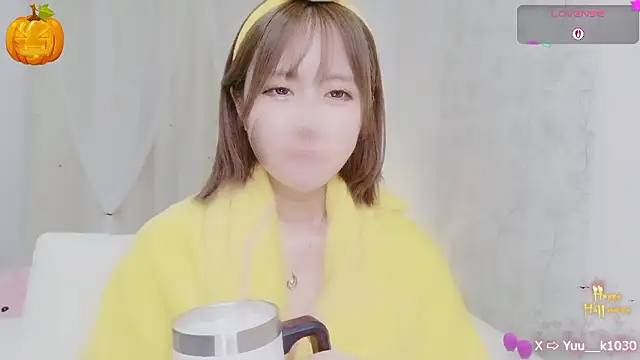 Snapshot of Yuu__k chatting on 29, 10, 2025 Yuu k online show from 29, 10, 2025