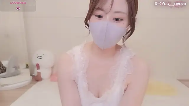 Snapshot of Yuu__k chatting on 12, 5, 2026 Yuu k online show from 12, 5, 2026