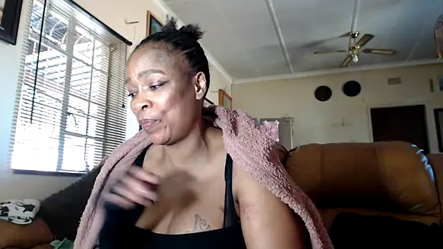 Snapshot of Gucci_Bx chatting on 13, 5, 2026 Gucci Bx online show from 13, 5, 2026