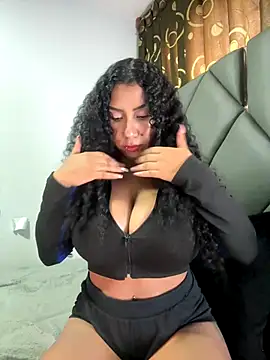 Snapshot of serena_willow chatting on 22, 11, 2025 serena willow online show from 22, 11, 2025