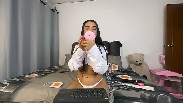 Daddysweeeetbody online show from 10, 3, 2026