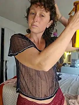 mossy kiss online show from 6, 11, 2025