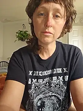 mossy kiss online show from 13, 2, 2026