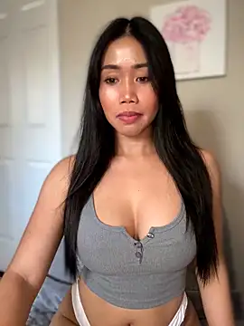 Snapshot of JazzieXo chatting on 7, 11, 2025 JazzieXo online show from 7, 11, 2025