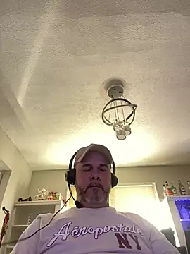 Snapshot of Cristian-Brayan chatting on 8, 4, 2026 Cristian-Brayan online show from 8, 4, 2026