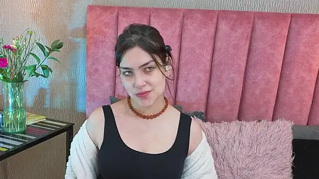 Alexa Thaylor  online show from 23, 2, 2026