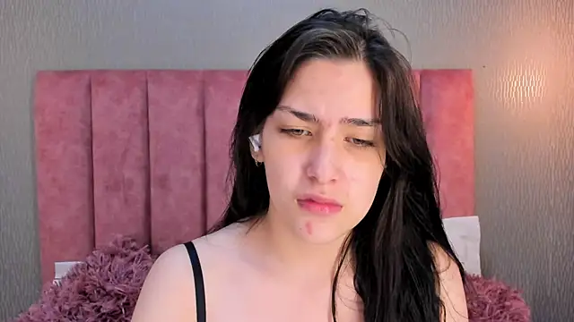 Alexa Thaylor  online show from 18, 10, 2025