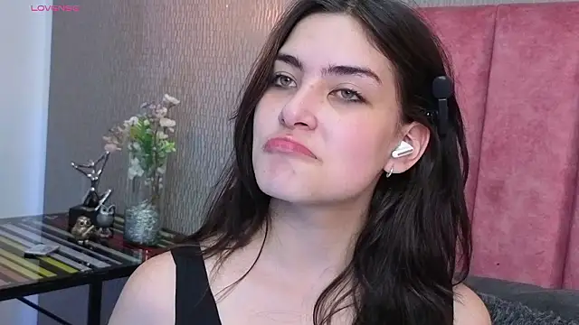 Alexa Thaylor  online show from 9, 3, 2026