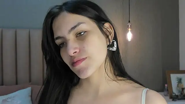 Alexa Thaylor  online show from 13, 9, 2025