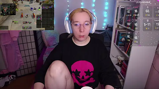 Snapshot of JustKerry chatting on 15, 10, 2025 JustKerry online show from 15, 10, 2025