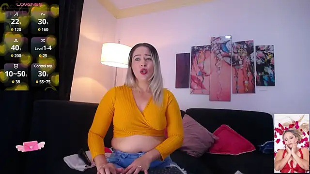Snapshot of WANDAFOXX1 chatting on 23, 3, 2025 WANDAFOXX1 online show from 23, 3, 2025