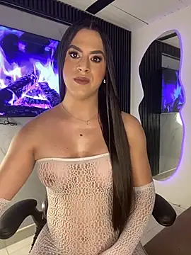 Naughtysofiaa online show from 30, 6, 2026