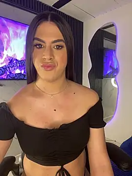 Naughtysofiaa online show from 15, 7, 2026