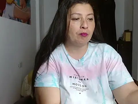Snapshot of Victoriaevans1 chatting on 4, 6, 2026 Victoriaevans1 online show from 4, 6, 2026