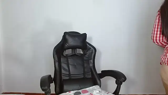 Victoriaevans1 online show from 8, 4, 2026