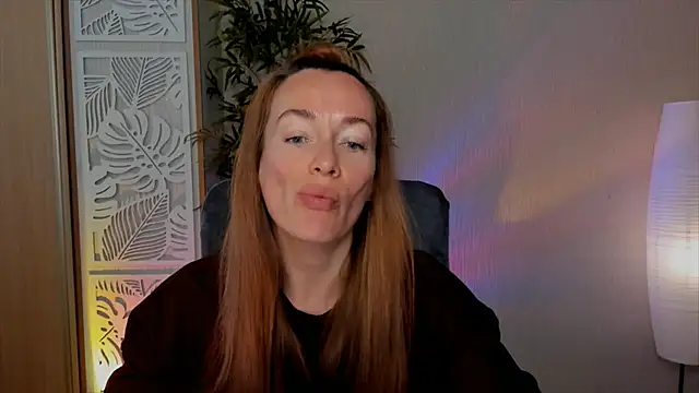 Snapshot of RebeccaMartinez chatting on 3, 5, 2026 RebeccaMartinez online show from 3, 5, 2026