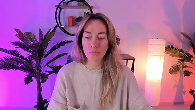 RebeccaMartinez online show from 9, 2, 2025