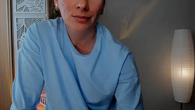 Snapshot of RebeccaMartinez chatting on 30, 5, 2026 RebeccaMartinez online show from 30, 5, 2026