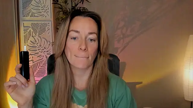 RebeccaMartinez online show from 16, 2, 2026