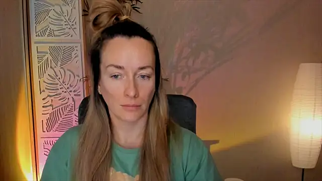 RebeccaMartinez online show from 14, 2, 2026