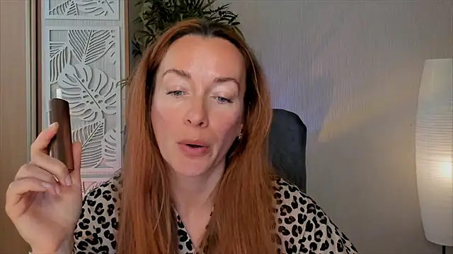 Snapshot of RebeccaMartinez chatting on 13, 5, 2026 RebeccaMartinez online show from 13, 5, 2026